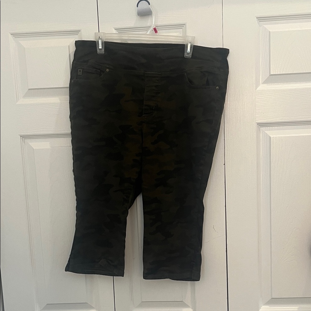 Belle by Kim Gravel Camouflage Capris